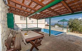 Apartments Laguna
